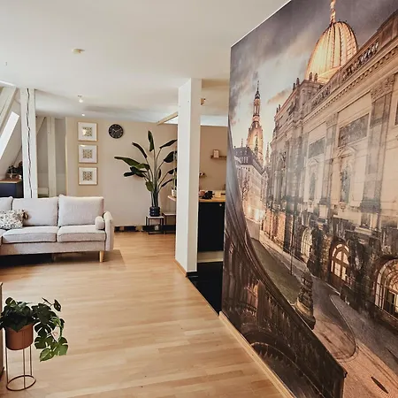 Elegantes Loft Mit 2 Etagen Im Koenigsviertel 드레스덴