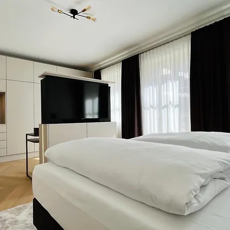 Luxury / 2-raum-apartment An Der Frauenkirche 아파트 *
