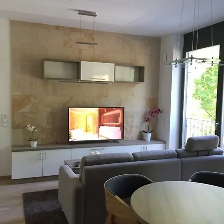 Apart Otel Residenz Am Zwinger 5*