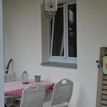 Adele - Gastezimmer Und Am Elberadweg Apartment
