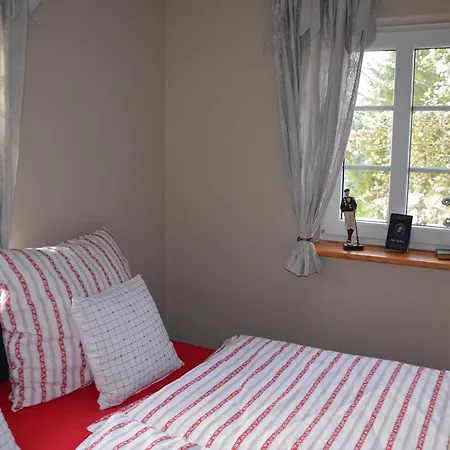 Apartment Adele - Gastezimmer Und Am Elberadweg Dresden