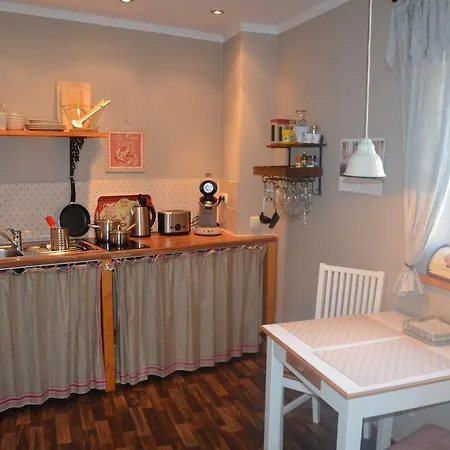 Apartment Adele - Gastezimmer Und Am Elberadweg *