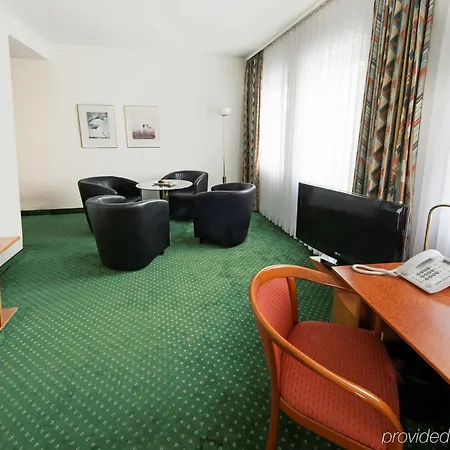 Otel Dormero Airport Dresden