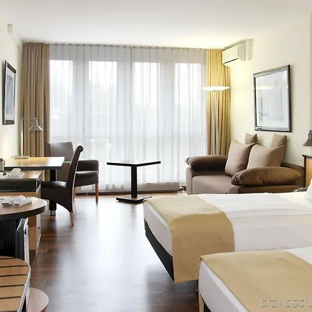 Hotel Courtyard By Marriott Dresden