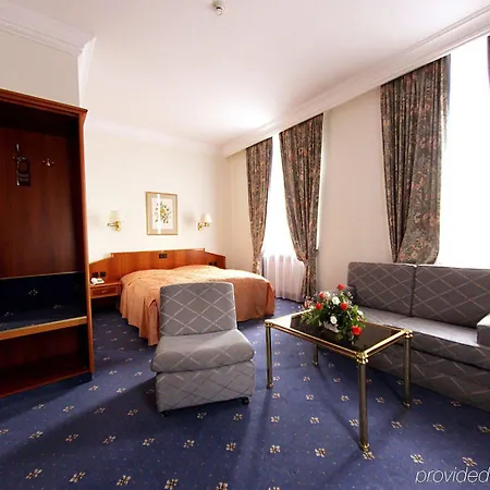 Bayerischer Hof 4*