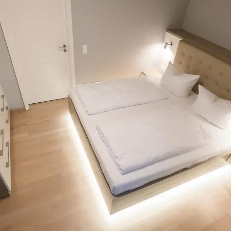 Apart Otel Residenz Am Zwinger 5*