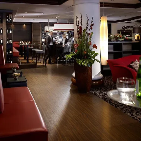 Hotel Courtyard By Marriott Dresden