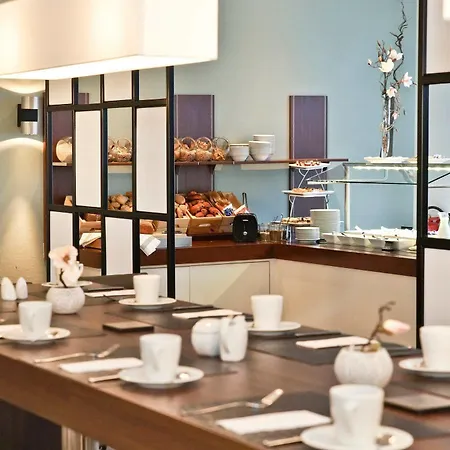 Hotel Courtyard By Marriott Dresden