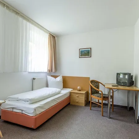 Heidenschanze Hotel 2*