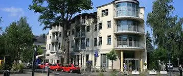 Hotel Am Blauen Wunder 3*