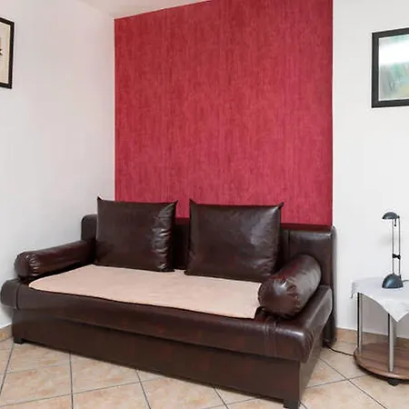 Rehn Hotel