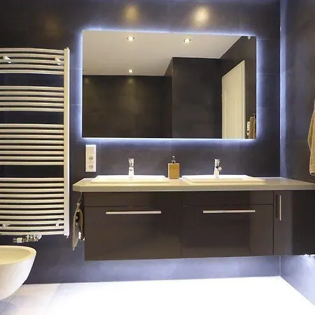 Residenz Am Zwinger Apart Otel 5*