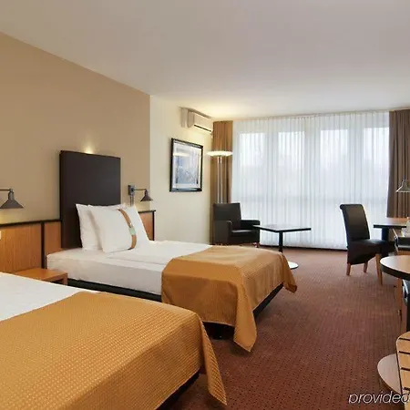 Courtyard By Marriott Hotel Dresden