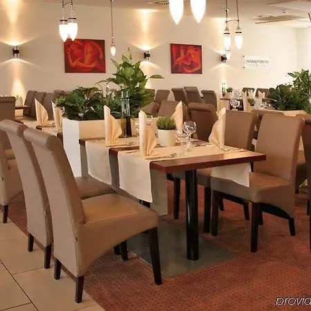 Courtyard By Marriott 4*