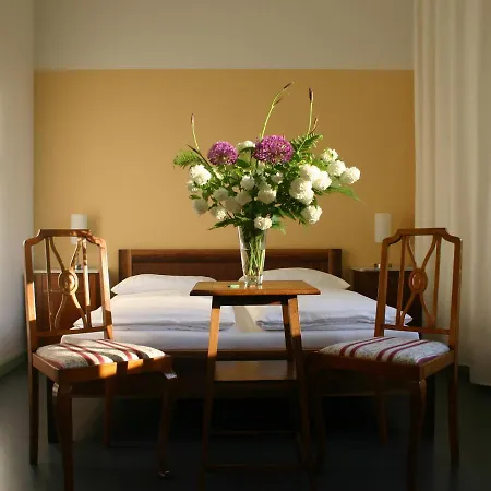 Gasthof Therese-malten-villa 3*
