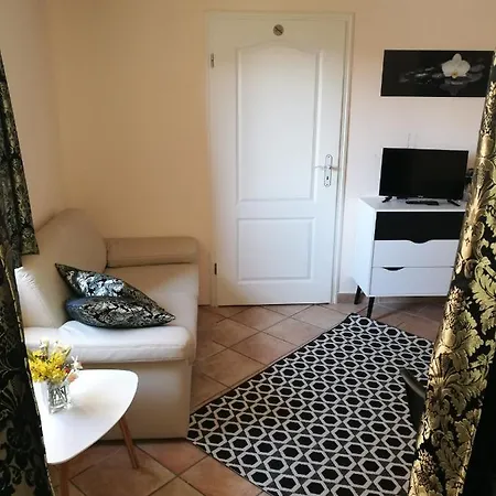 Elbhangzimmer Bed & Breakfast Dresden