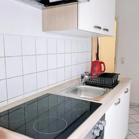 Familienfreundliches Im Zentrum Fuer Geschaeftsreisen Und Privat Apartment *