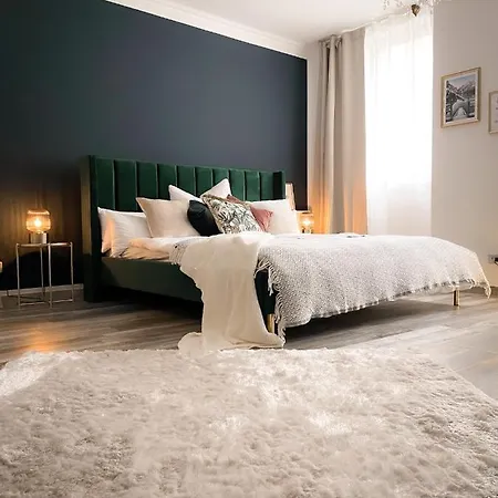 New Deluxe In Quiet Back House * Dresden