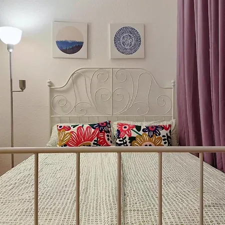 Familienfreundliches Im Zentrum Fuer Geschaeftsreisen Und Privat Dresden