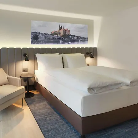 Hotel Radisson Blu Park & Conference Centre 4*