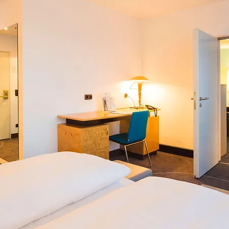 Am Terrassenufer Hotel