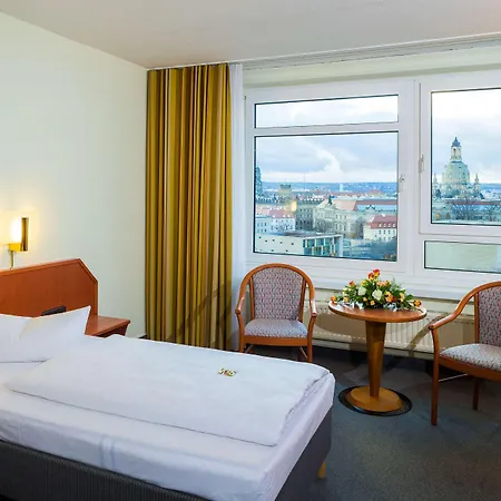 Am Terrassenufer Hotel Dresden