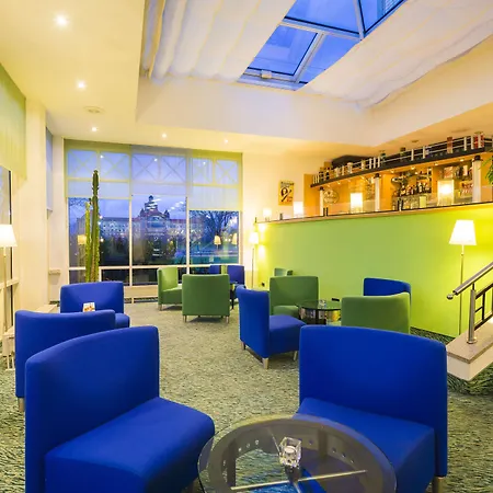 Am Terrassenufer 4*