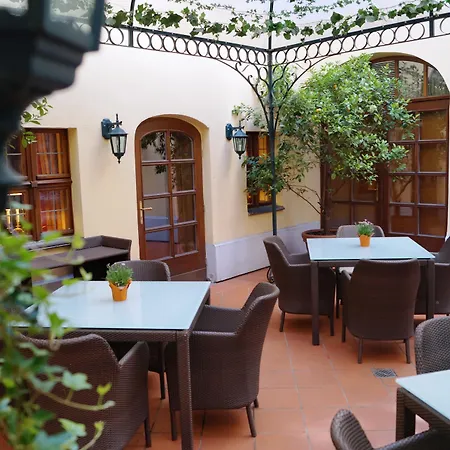 Otel Romantik Bülow Residenz Dresden