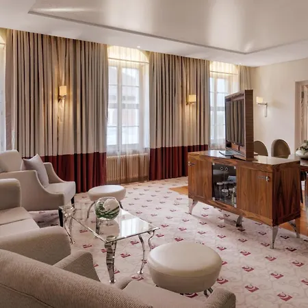 Bilderberg Bellevue 5*