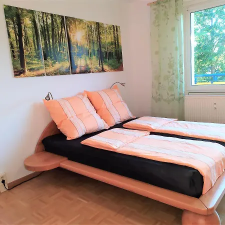 Helles Mit Balkon Am Grossen Garten Nahe Stadtzentrum * Dresda