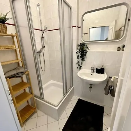 Casarina - Stilvoller Altbau In Zentraler Lage Appartamento *