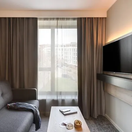 Moxy Neustadt Hotell 3*