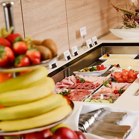 Amedia Elbpromenade, Trademark Collection By Wyndham Hotel Dresden