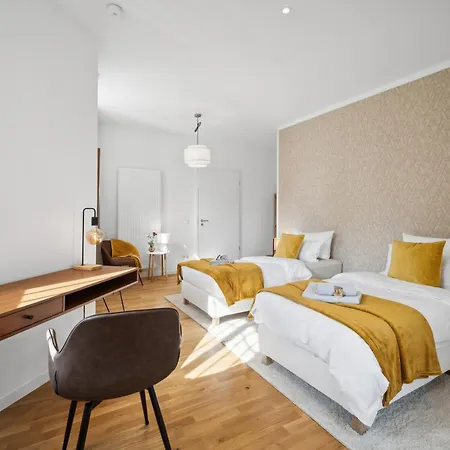 Wiener Palais Am Grossen Garten, Arbeitsplatz, Familie, 7 Pers, Smart-tv Apartment *