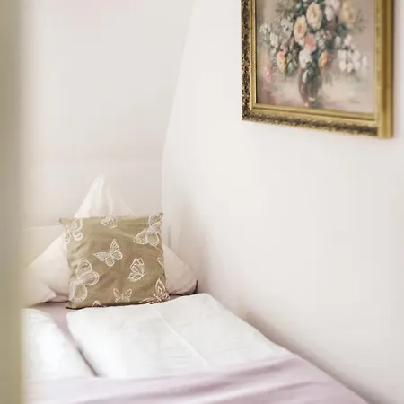 Apartment Maria Luisa *