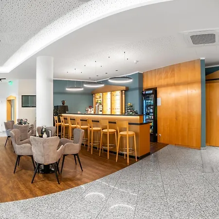 德累斯顿阿兹姆酒店 4*