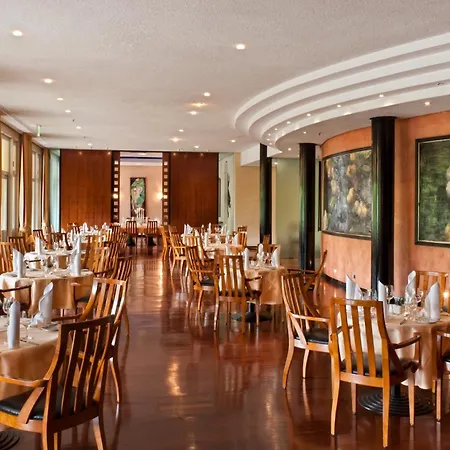 Hotel Radisson Blu Park & Conference Centre