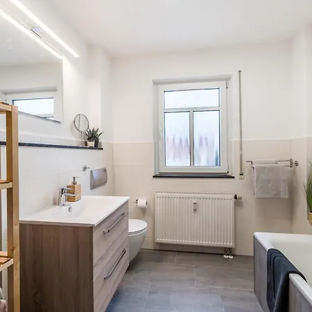 Cozyhomz Bis 5 Personen Mit Stellplatz Apartment *