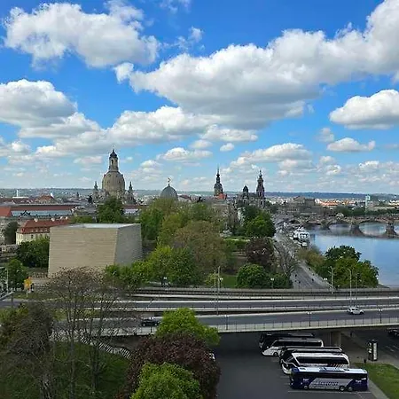 Am Terrassenufer Hotel 4*