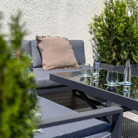 Apartment Neues 2 Schlafzimmer Mit Rooftopterrace Dresden