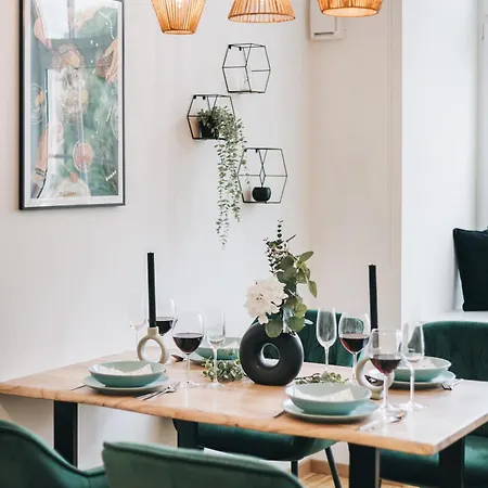 Oasis - Wohnen In - Netflix - Tiefgarage - Dachterrasse Apartament Drezno