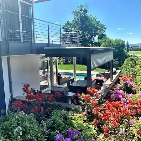 Casa vacanze Beheizbarer Pool - Zentral & Modern Mit Elbzugang!