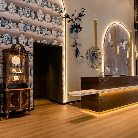 Otel One Am Zwinger 3*