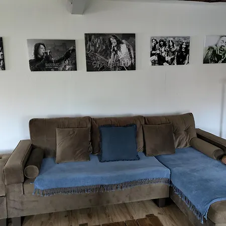 -am Alten Dorfplatz- Holiday home *