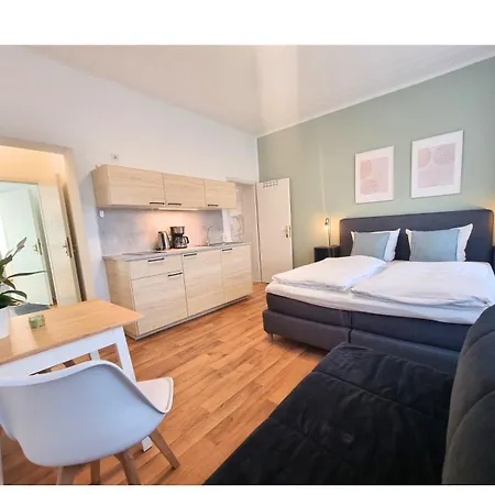 Hotel apartamentowy Good Mit Kostenlosen Parkplaetzen Drezno