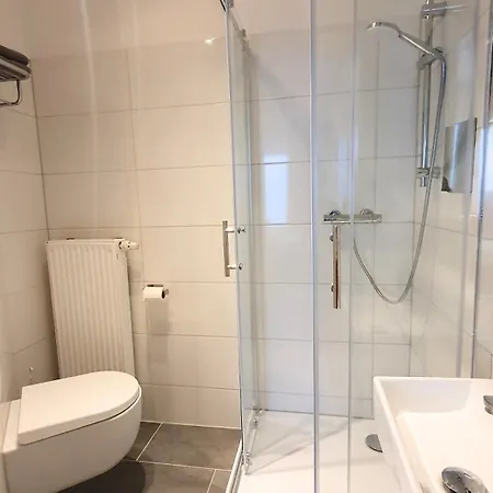 Hotel apartamentowy Good Mit Kostenlosen Parkplaetzen Drezno