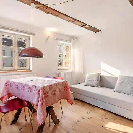 Apartment In Dresden-wachwitz *
