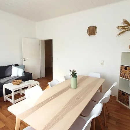 Hotel apartamentowy Good Mit Kostenlosen Parkplaetzen Drezno