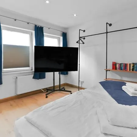 Apartment Exclusive Bungalow! 4 Rooms, 8 People, 2x Parking *