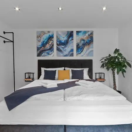Exclusive Bungalow! 4 Rooms, 8 People, 2x Parking